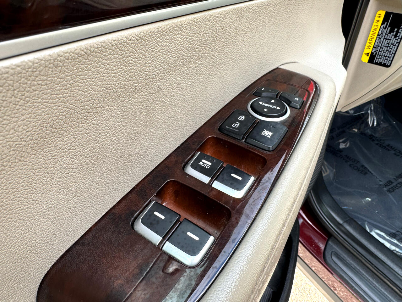 Vehicle image 23 of 51