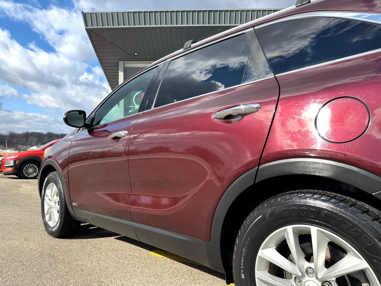 Vehicle image 18 of 51