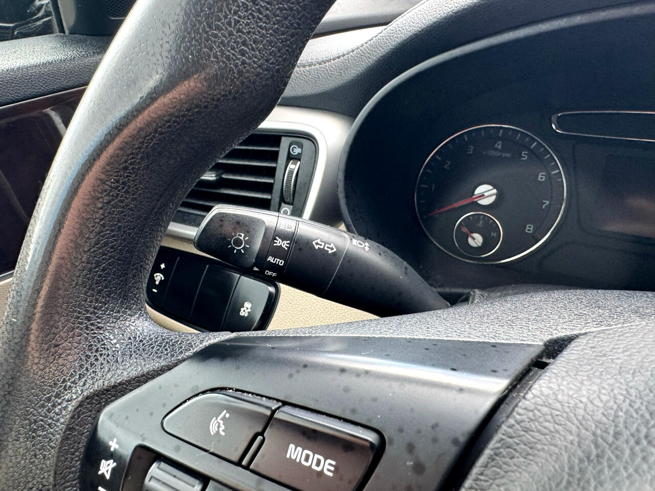 Vehicle image 48 of 51