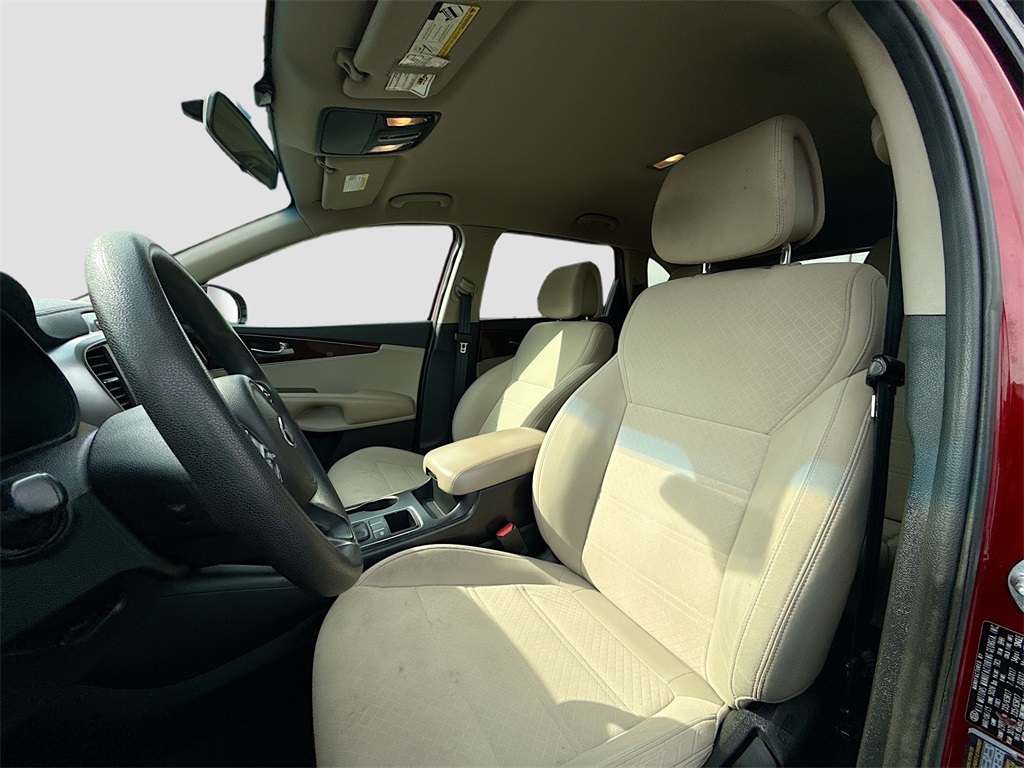 Vehicle image 18 of 27