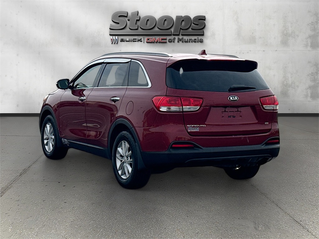 Vehicle image 8 of 27