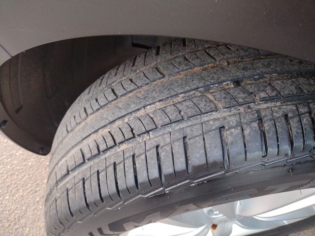 Vehicle image 28 of 37