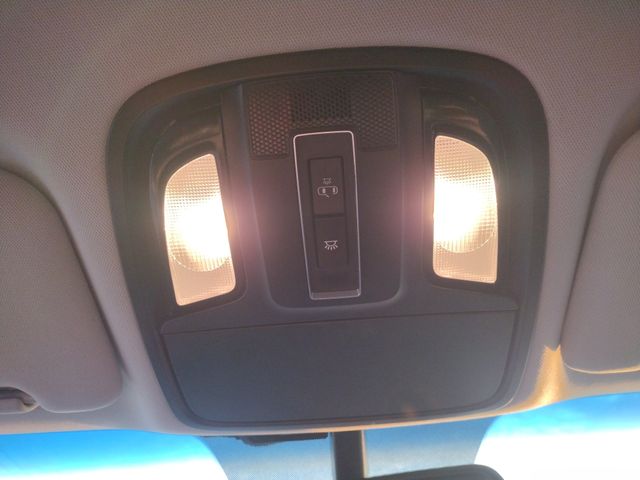Vehicle image 36 of 37
