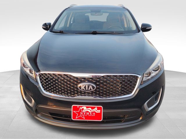 Vehicle image 9 of 37