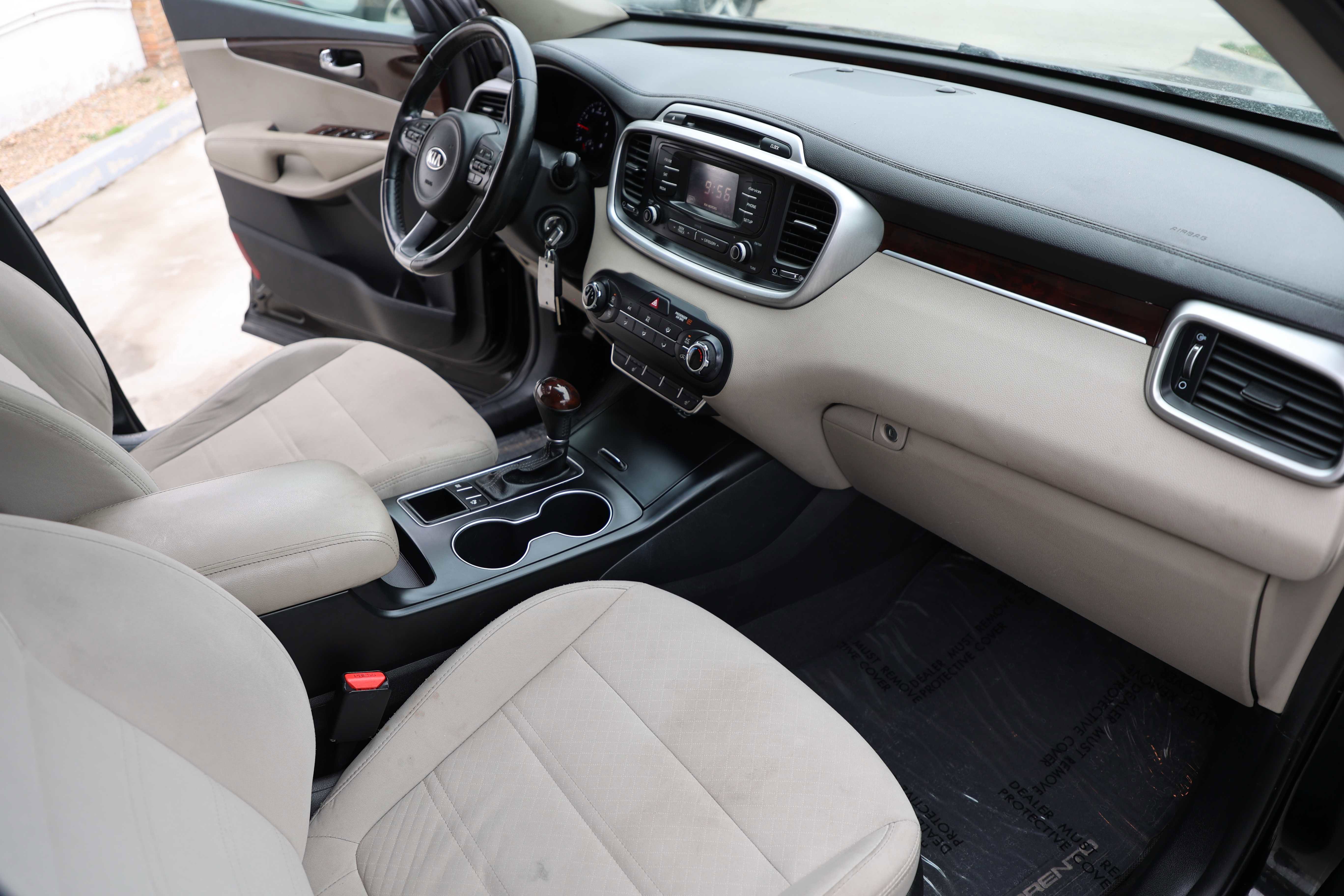 Vehicle image 15 of 15