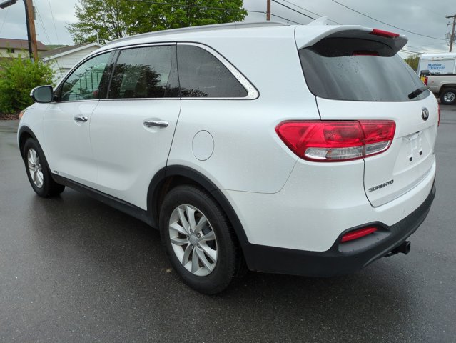 Vehicle image 7 of 26
