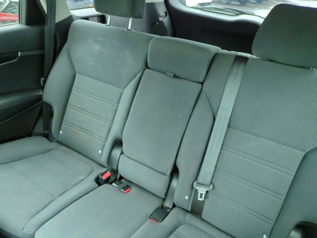 Vehicle image 13 of 26