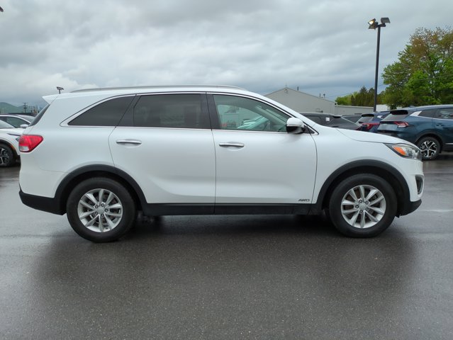 Vehicle image 6 of 26