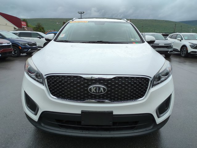 Vehicle image 9 of 26