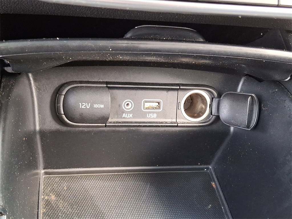 Vehicle image 24 of 31