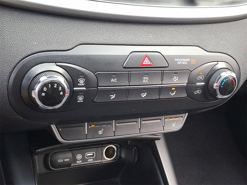 Vehicle image 16 of 31