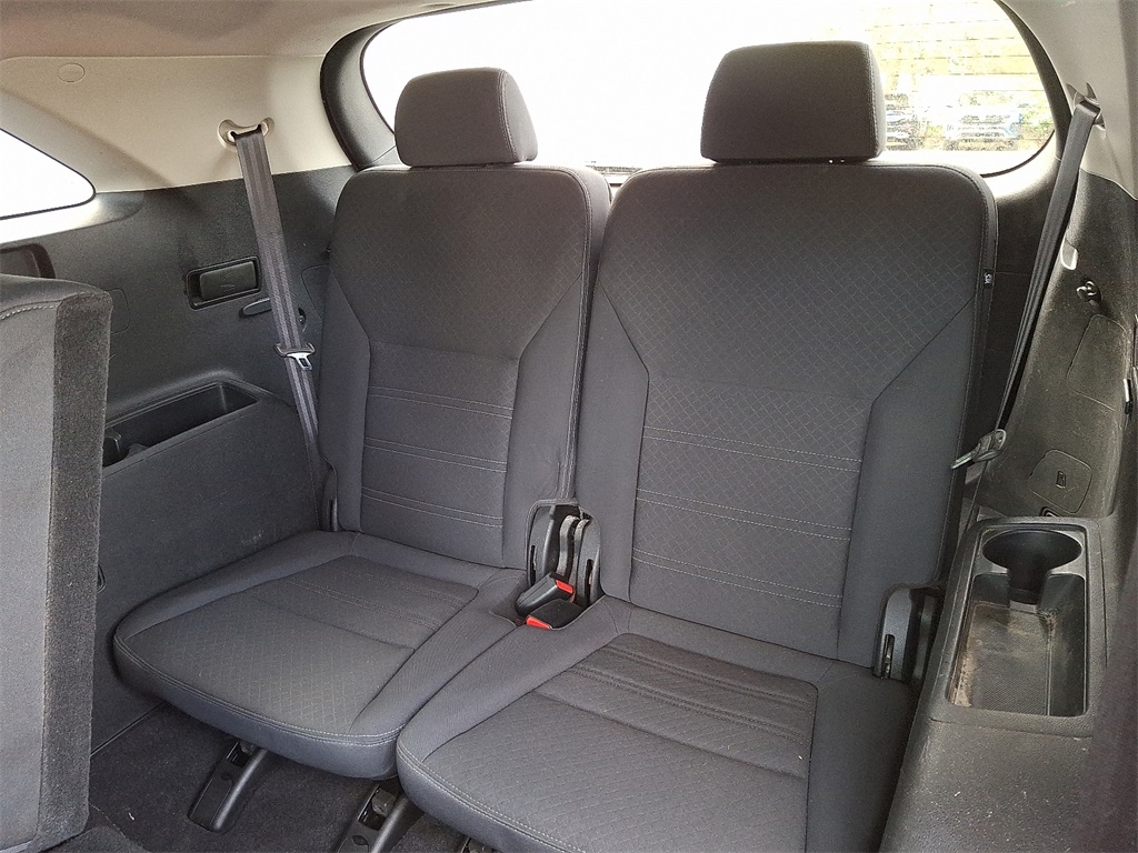 Vehicle image 8 of 31