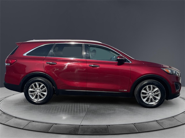 Vehicle image 4 of 15