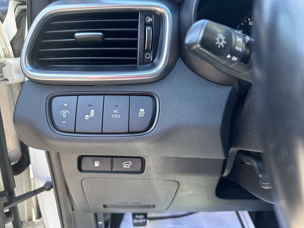 Vehicle image 13 of 42