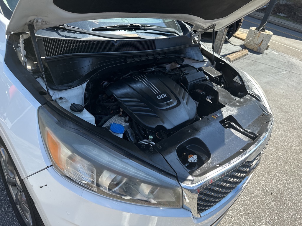 Vehicle image 41 of 42