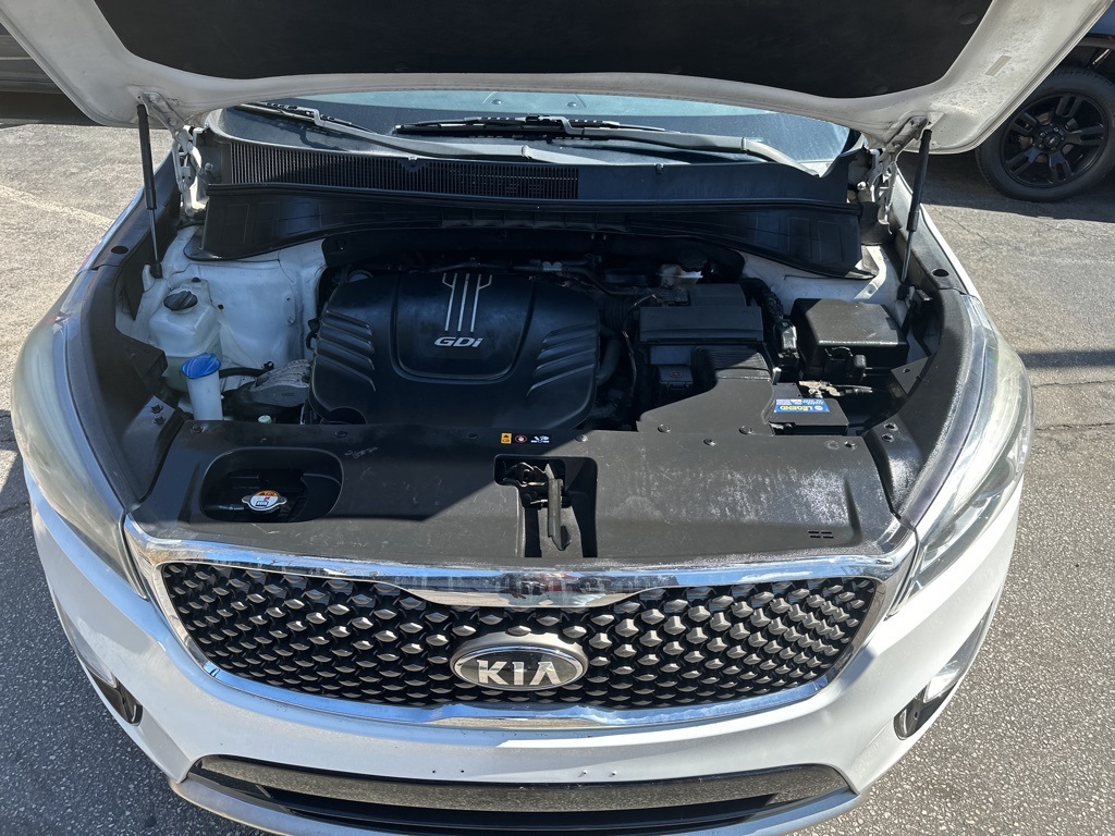 Vehicle image 40 of 42