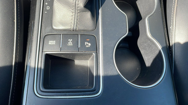 Vehicle image 19 of 35