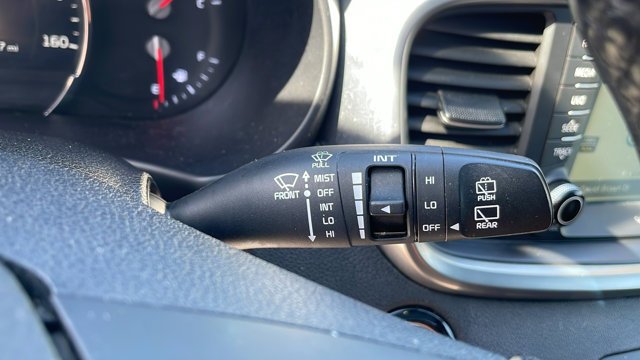 Vehicle image 25 of 35