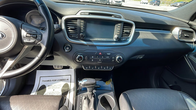 Vehicle image 16 of 35