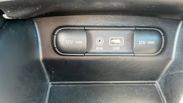 Vehicle image 18 of 35