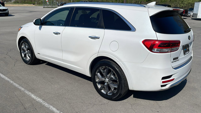 Vehicle image 8 of 35