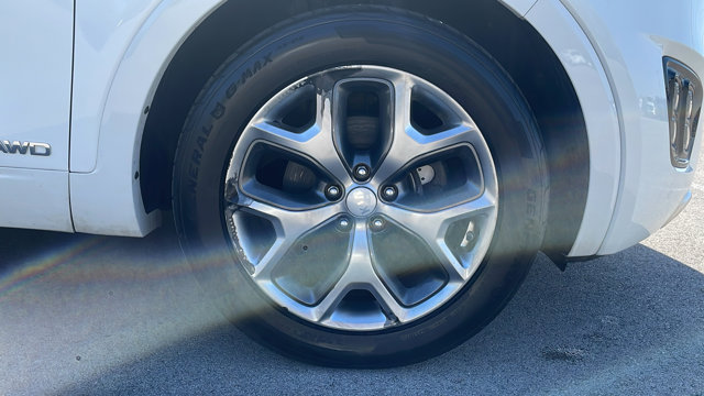 Vehicle image 9 of 35