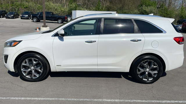 Vehicle image 2 of 35