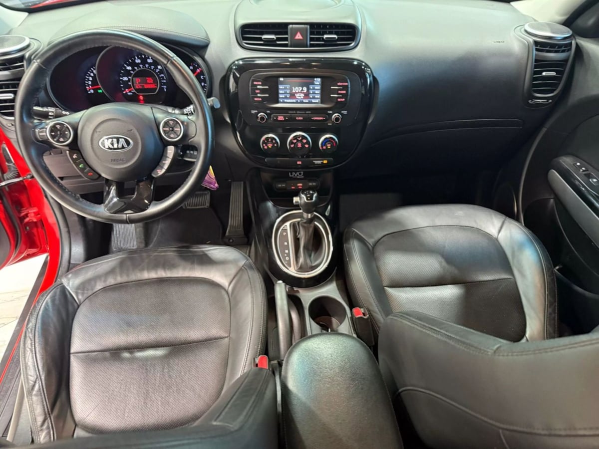 Vehicle image 13 of 31