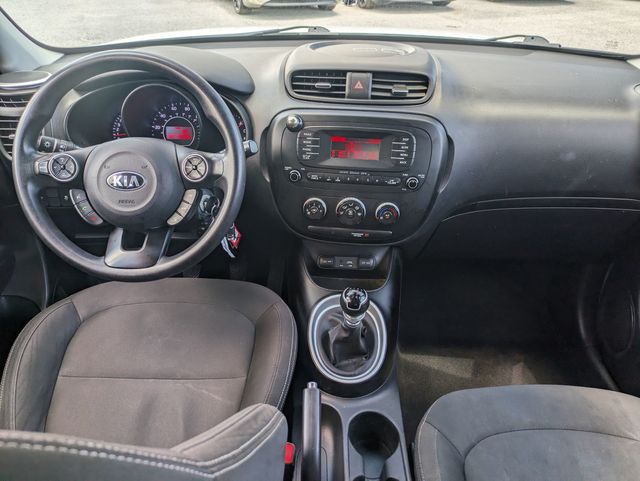 Vehicle image 22 of 29