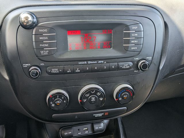 Vehicle image 19 of 29