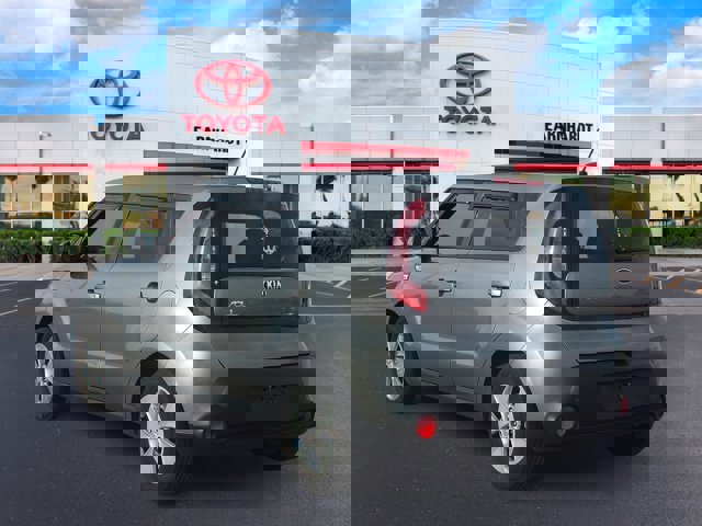 Vehicle image 7 of 20