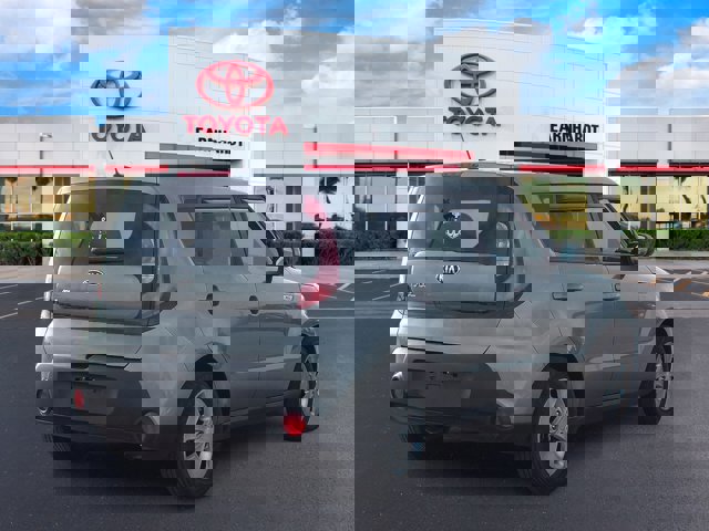 Vehicle image 3 of 20