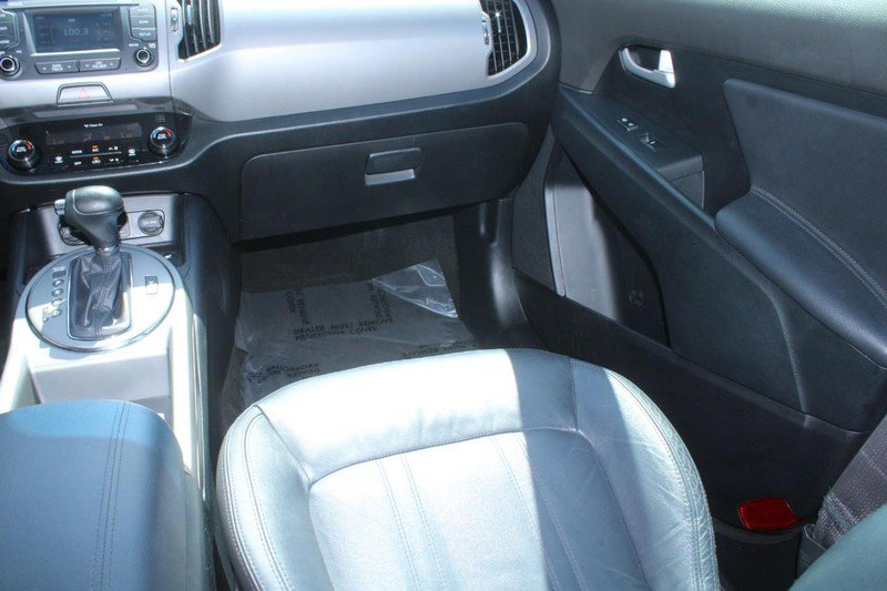 Vehicle image 17 of 23