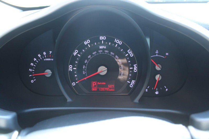 Vehicle image 21 of 23