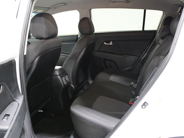 Vehicle image 13 of 17