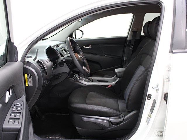Vehicle image 10 of 17