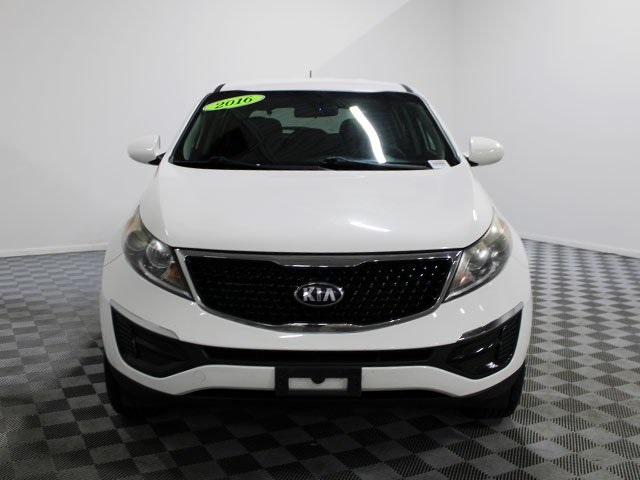 Vehicle image 4 of 17