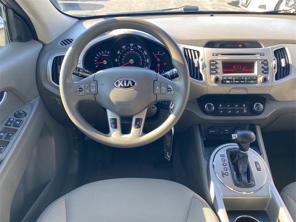 Vehicle image 9 of 23
