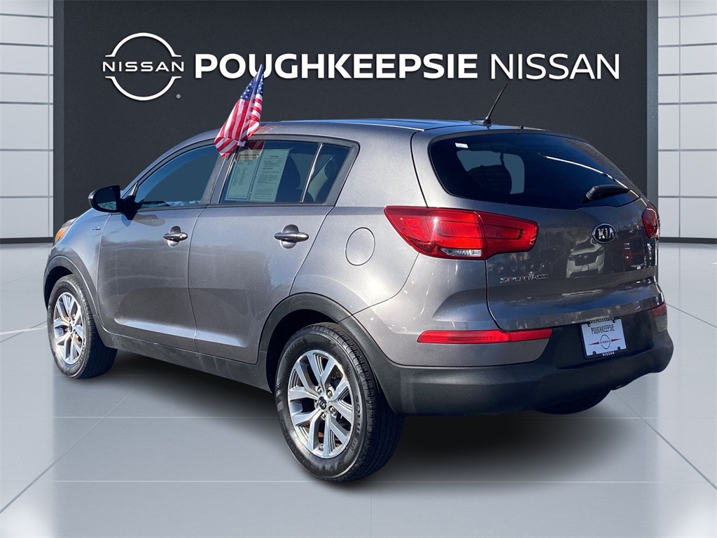 Vehicle image 7 of 23