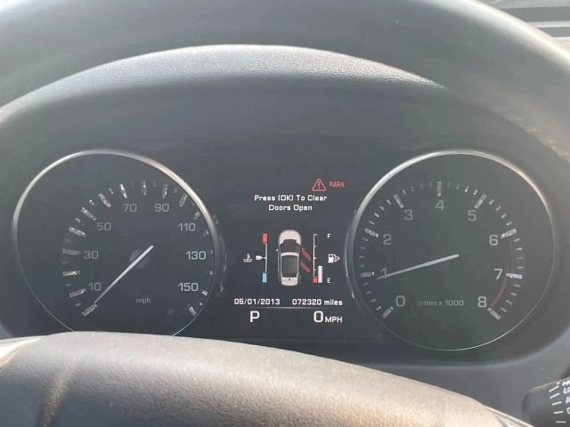 Vehicle image 16 of 23