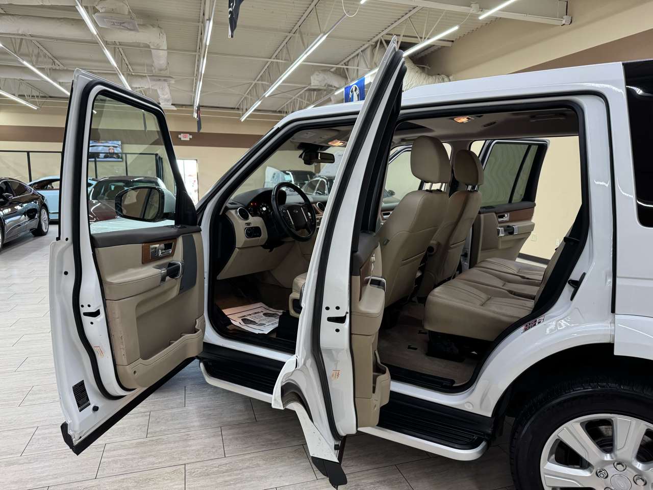 Vehicle image 15 of 43