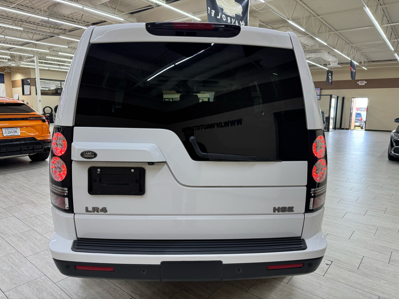 Vehicle image 11 of 43