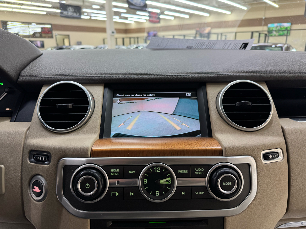 Vehicle image 26 of 43