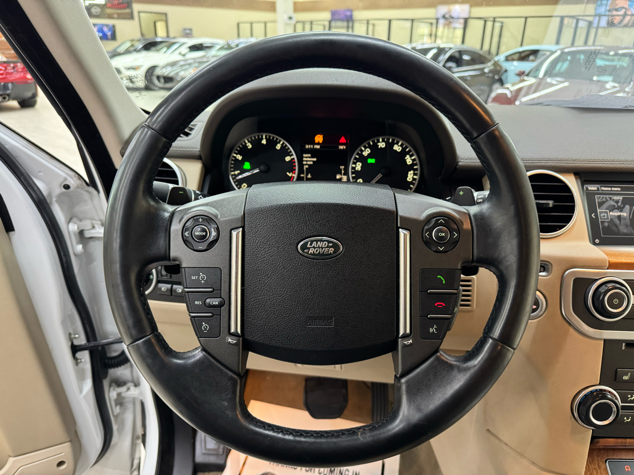 Vehicle image 22 of 43