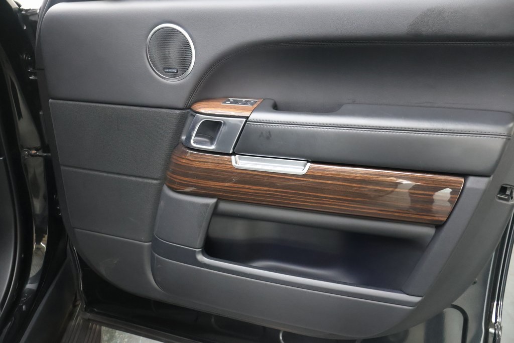 Vehicle image 34 of 54
