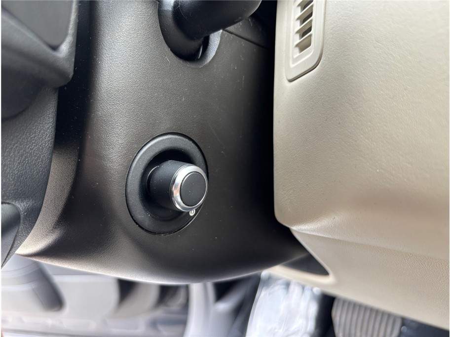 Vehicle image 19 of 53
