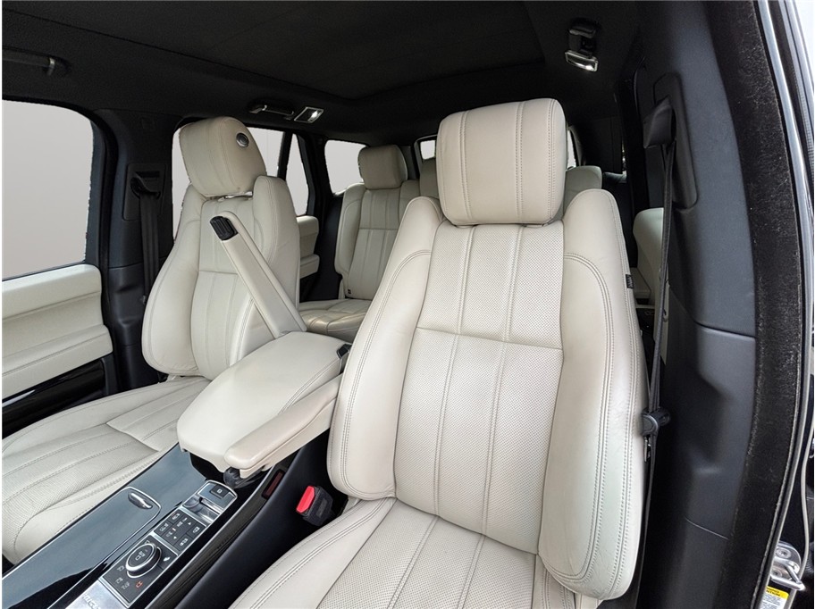 Vehicle image 17 of 53