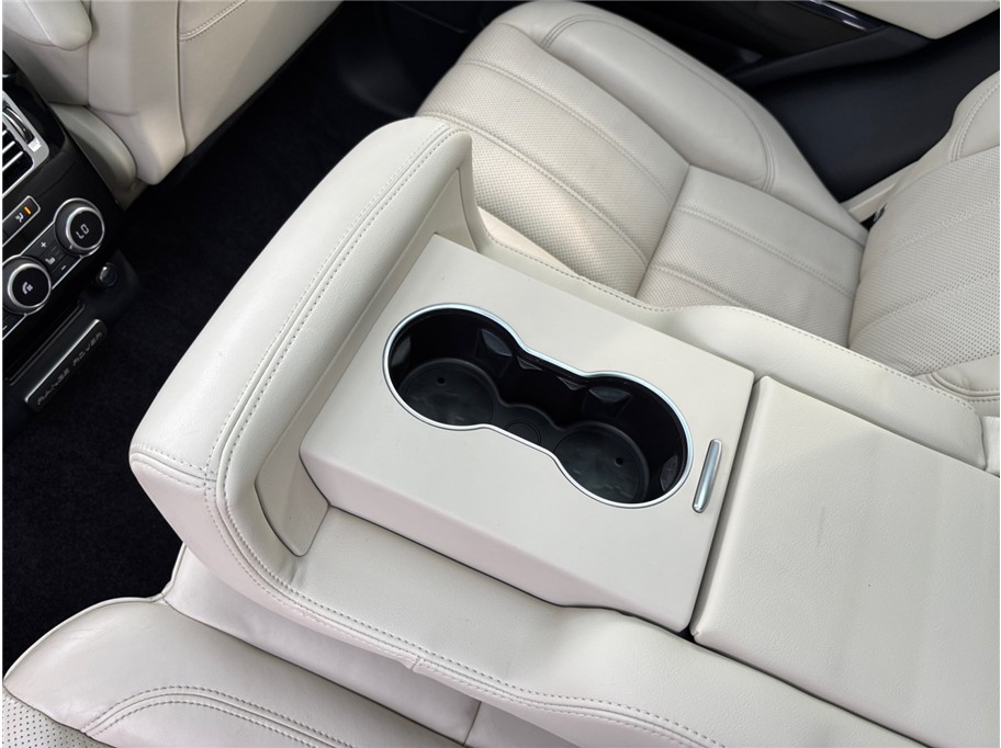Vehicle image 43 of 53