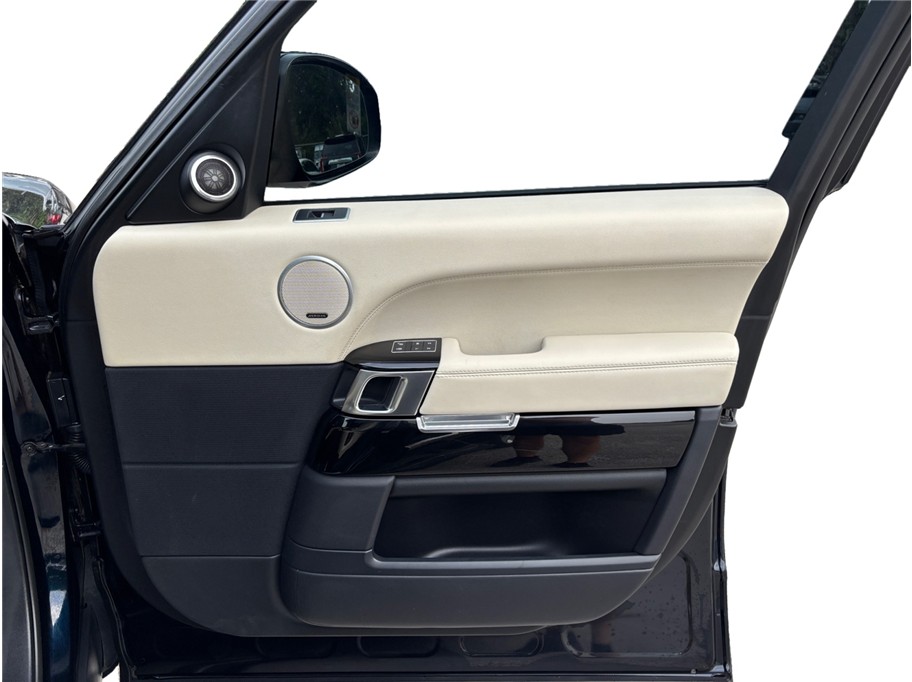 Vehicle image 47 of 53