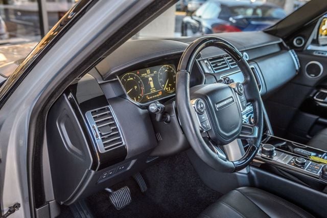 Vehicle image 28 of 58